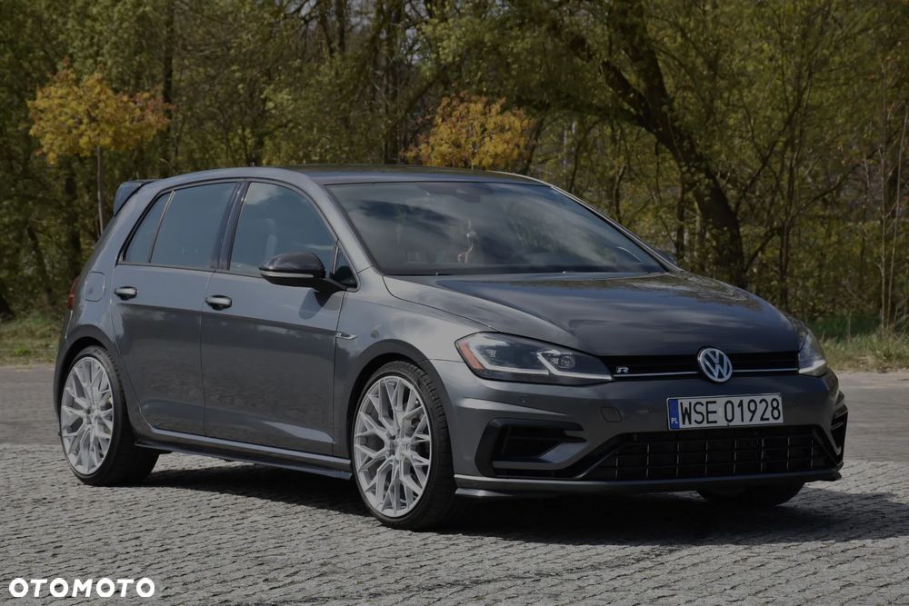 Volkswagen Golf R 4Motion (BlueMotion Technology) DSG - 1