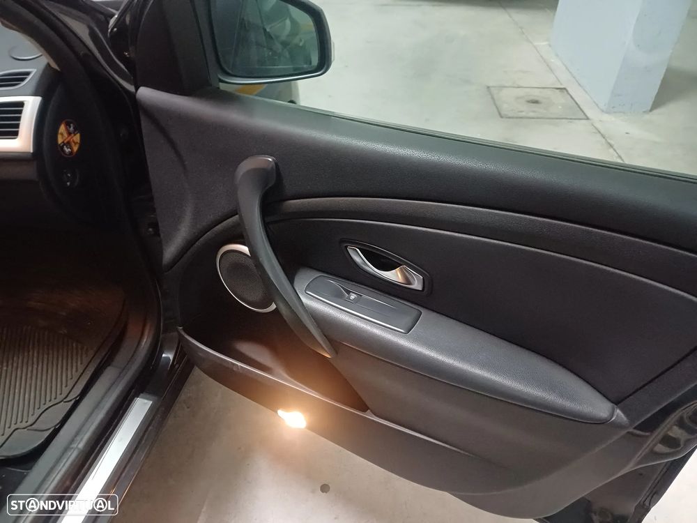 Renault Mégane 1.5 dCi Dynamique S - 7