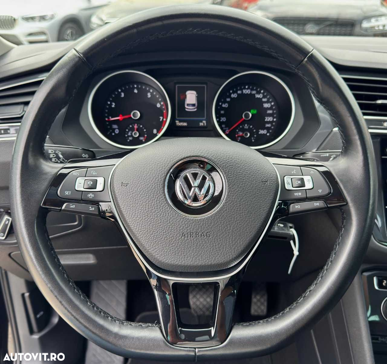Volkswagen Tiguan 1.5 TSI ACT DSG Comfortline - 25