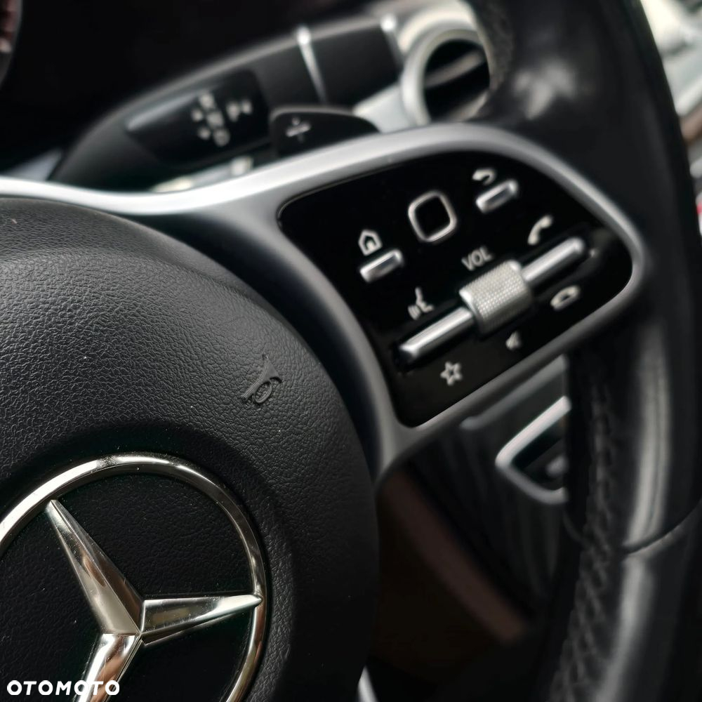Mercedes-Benz Klasa E 220 d 9G-TRONIC AMG Line - 39