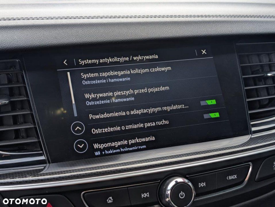 Opel Insignia - 13