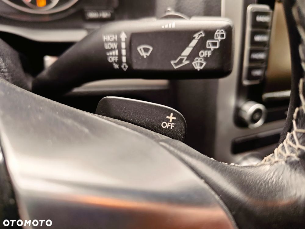 Volkswagen Scirocco 2.0 TDI DSG Edition - 24