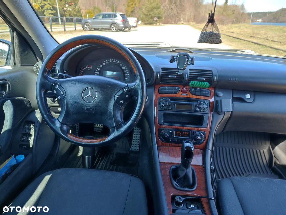 Mercedes-Benz Klasa C 180 Kompressor Classic - 5