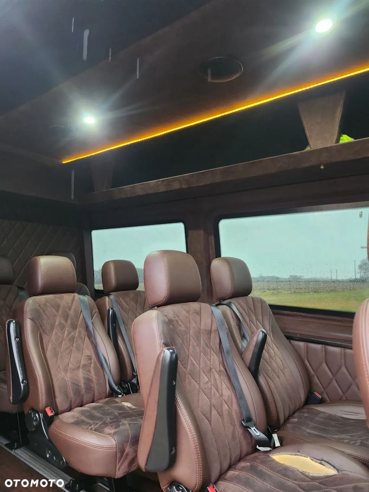 Mercedes-Benz Sprinter - 21