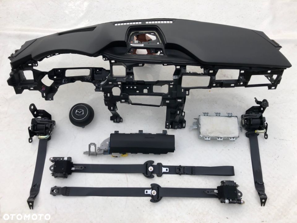 MAZDA 3 BP IV 19-21 DESKA KONSOLA KOKPIT PULPIT PÓLKA PARAPET AIRBAG PODUSZKI POWIETRZNE KIEROWCY PASAŻERA KOLAN PODUSZKA POWIETRZNA KOLANOWA PASY PAS naprawa OKAZJA !!!  WYMIANA OD Ręki NA MAGAZYNIE !!! - 1