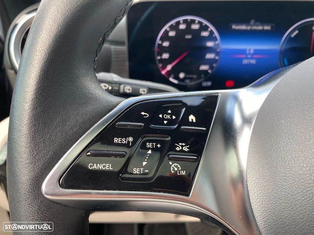 Mercedes-Benz A 250 e - 15