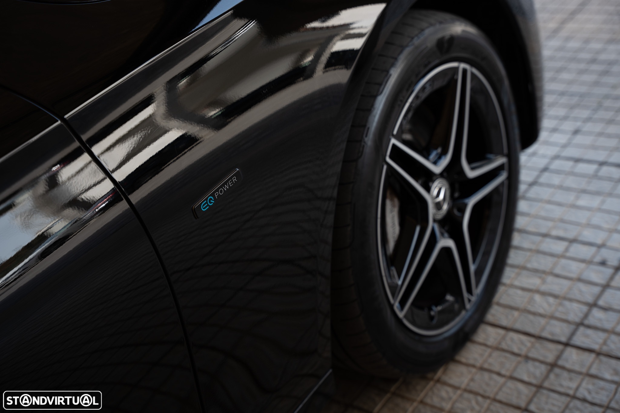 Mercedes-Benz E 300 de AMG Line 4Matic - 38