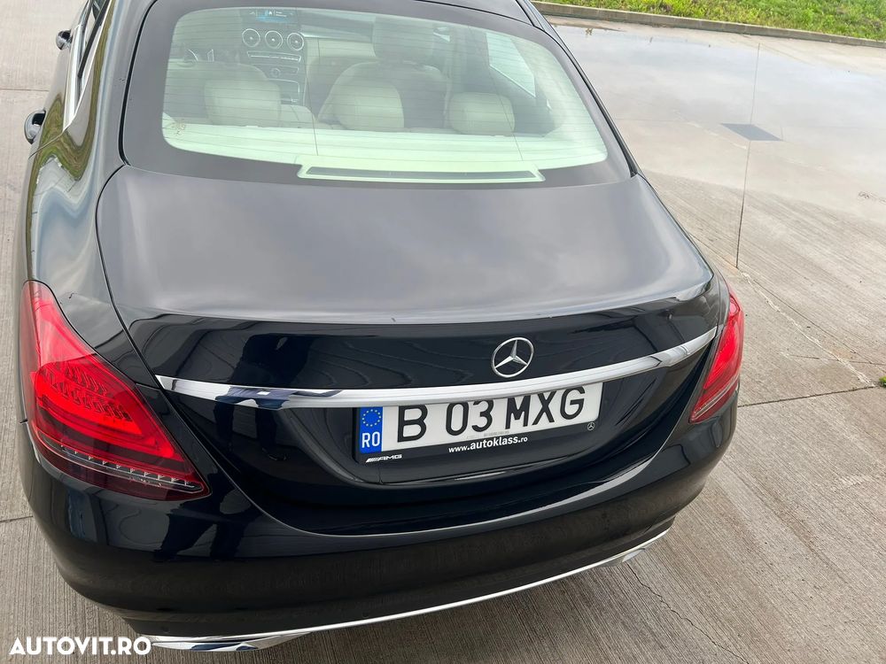 Mercedes-Benz C 220 d 9G-TRONIC AMG Line - 4