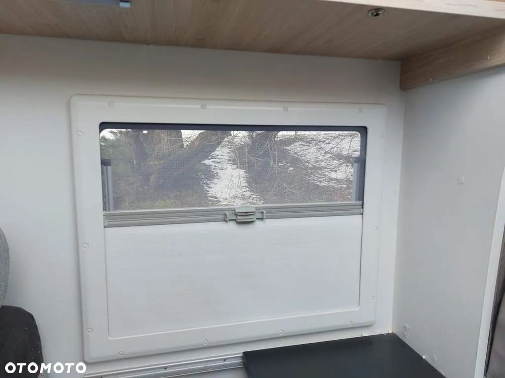 Ford CHALLENGER - 25