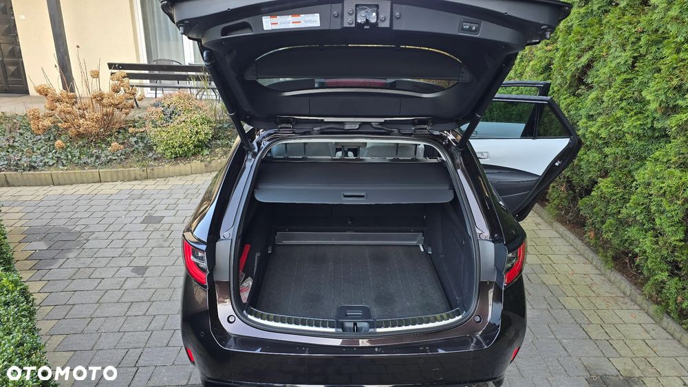 Toyota Corolla 2.0 Hybrid Executive - 8