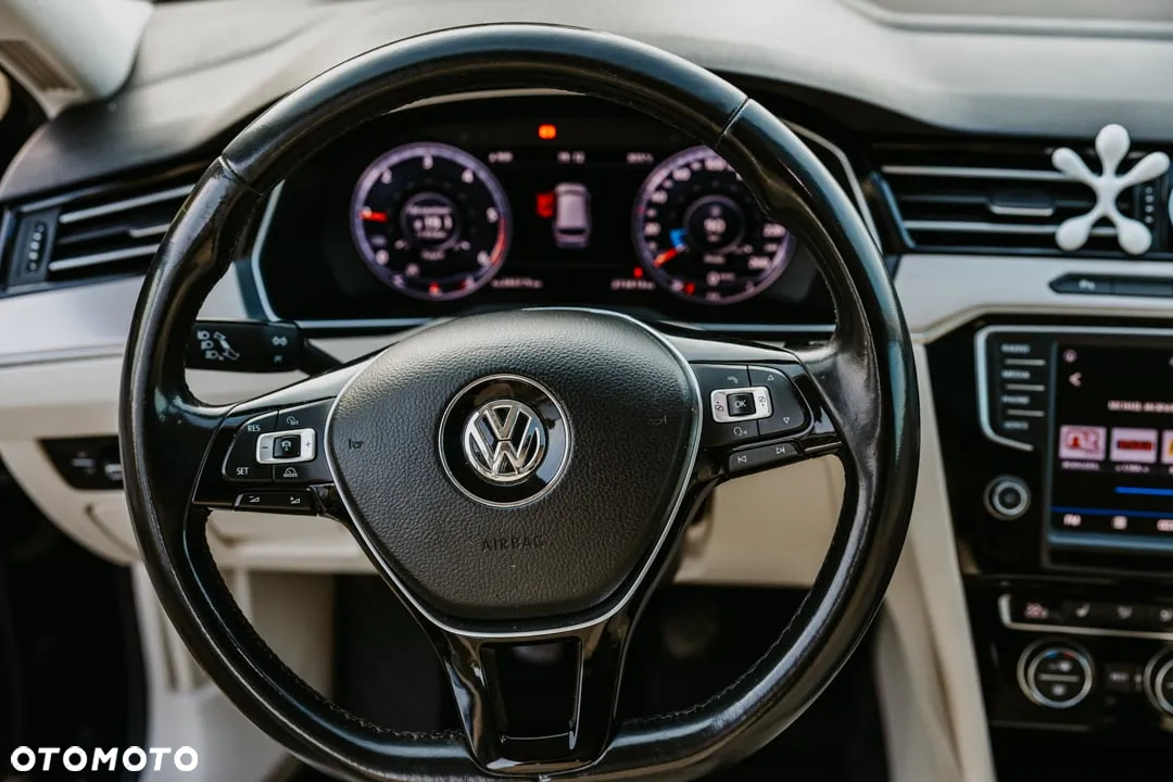 Volkswagen Passat 2.0 TDI BMT 4Mot Highline - 17