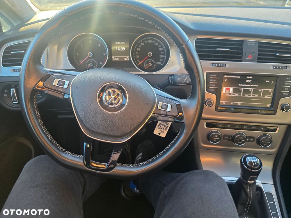 Volkswagen Golf 1.6 TDI BlueMotion Technology Lounge - 19