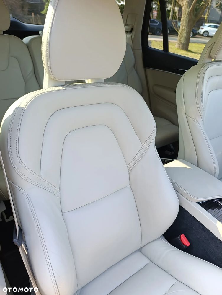 Volvo XC 90 T6 AWD Geartronic Inscription - 26