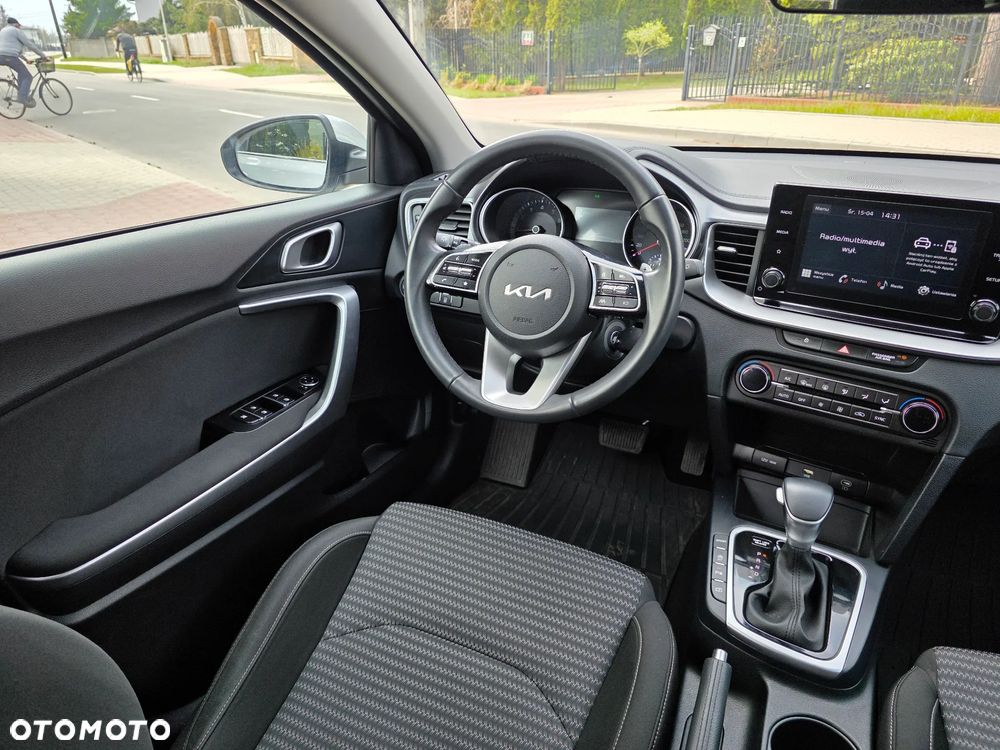 Kia Ceed 1.5 T-GDI M DCT - 23