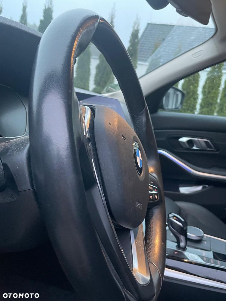 BMW Seria 3 320d Sport Line sport - 8