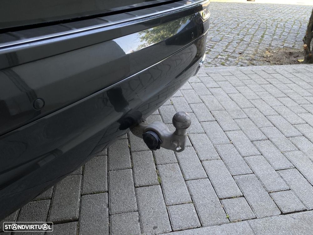Volvo XC 60 2.0 T8 PHEV Inscription AWD - 34