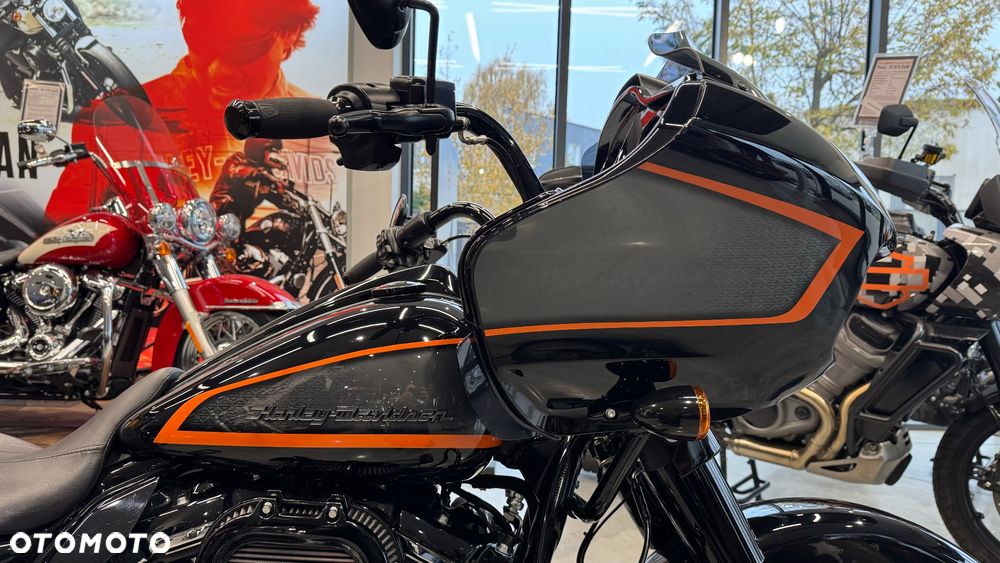 Harley-Davidson Touring Road Glide - 7