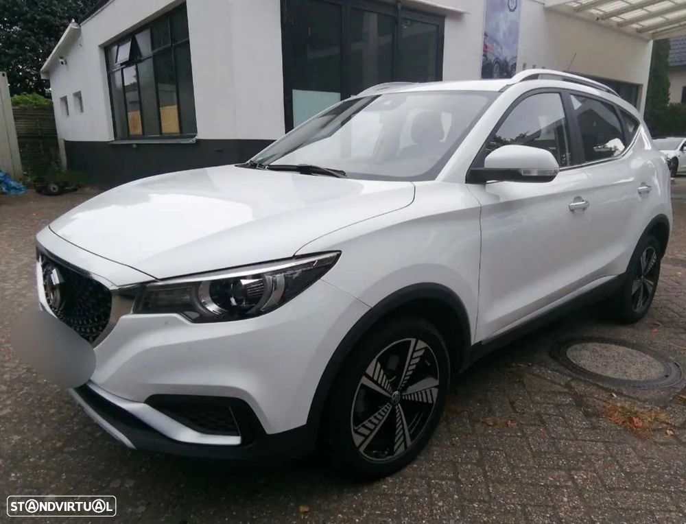 MG ZS EV Luxury - 4