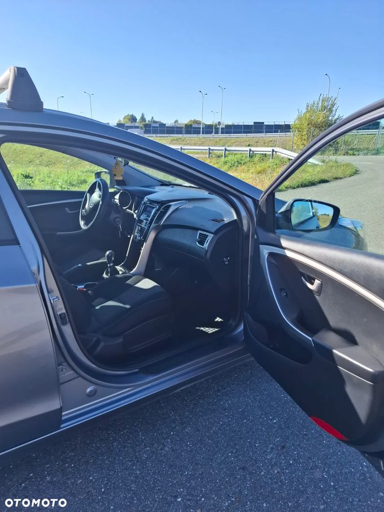 Hyundai i30 1.6 CRDi Classic + - 20