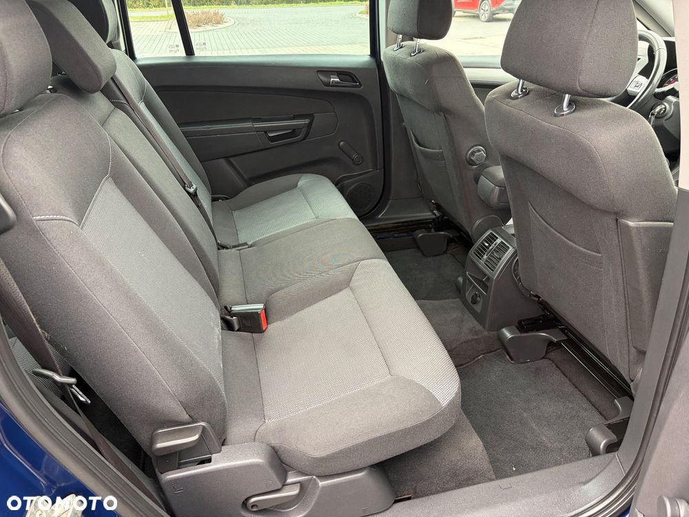 Opel Zafira 1.6 ecoFLEX Family - 27