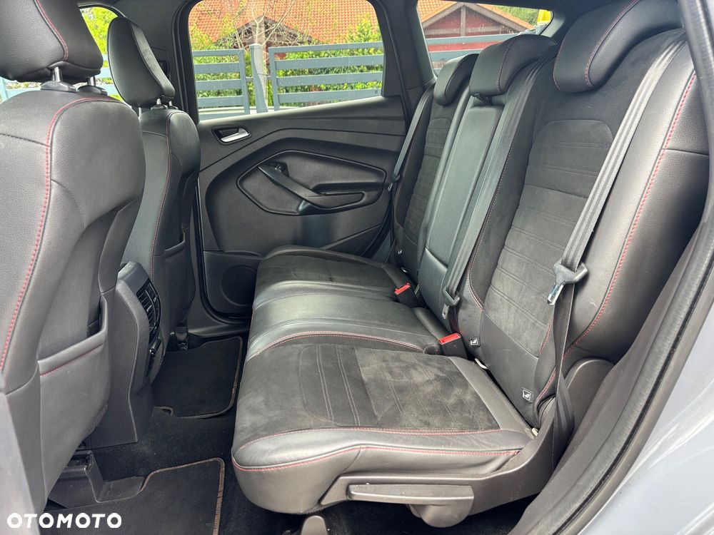 Ford Kuga 1.5 EcoBoost FWD ST-Line - 33