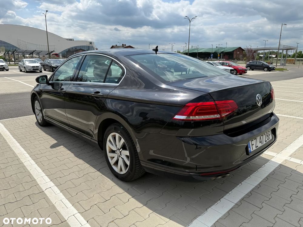Volkswagen Passat 2.0 TDI BMT Comfortline - 29