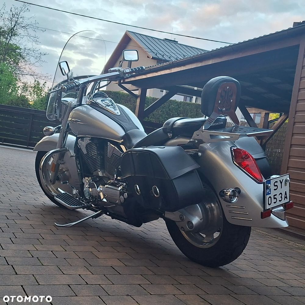 Honda VTX - 18