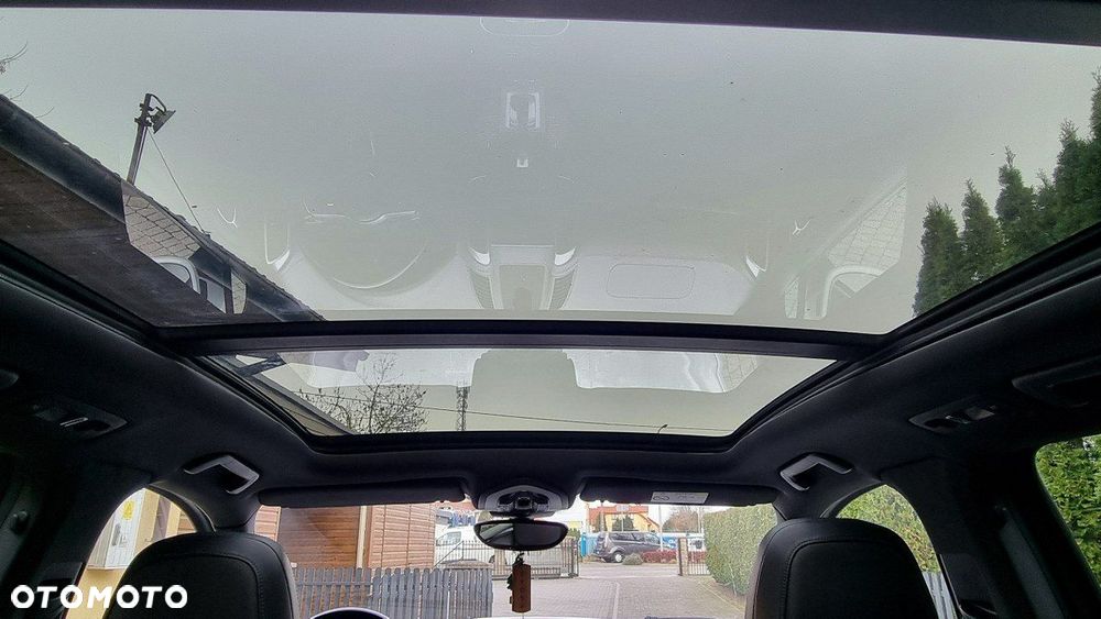 Porsche Cayenne - 26