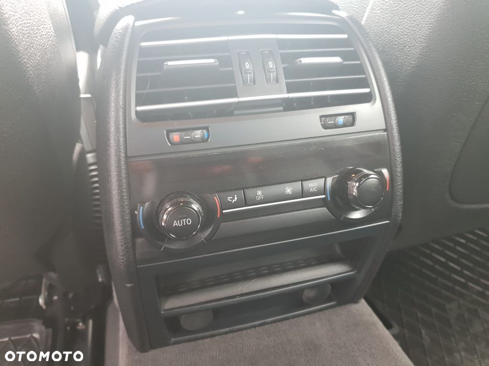 BMW Seria 7 730d xDrive - 14