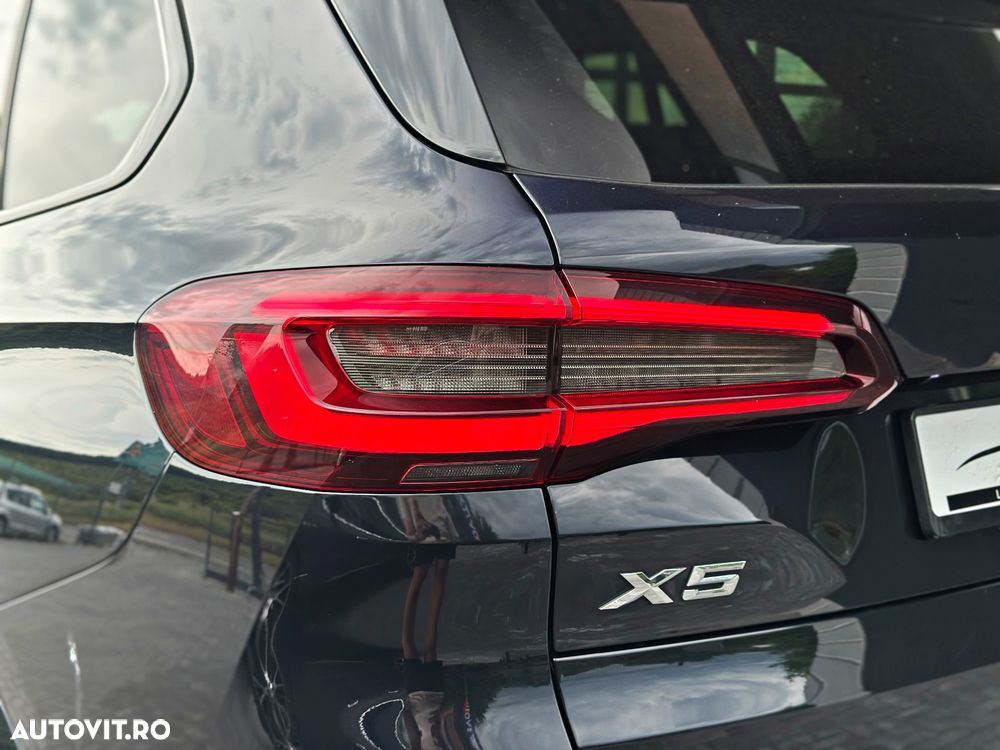 BMW X5 2021 — imagine 12