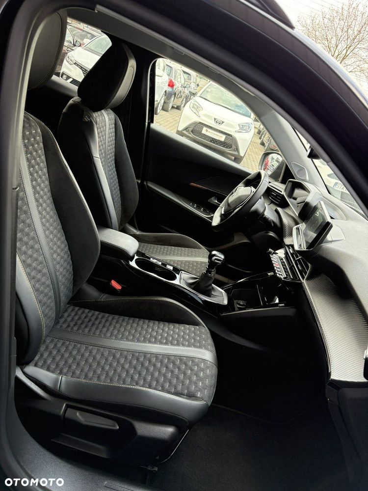 Peugeot 2008 BlueHDi 110 Allure - 17