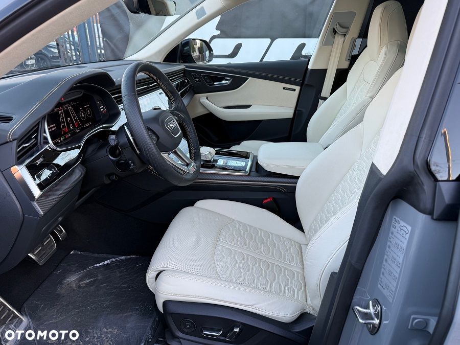 Audi RS Q8 TFSI quattro tiptronic - 18