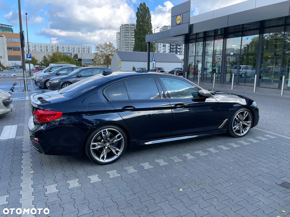 BMW Seria 5 M550i xDrive - 7