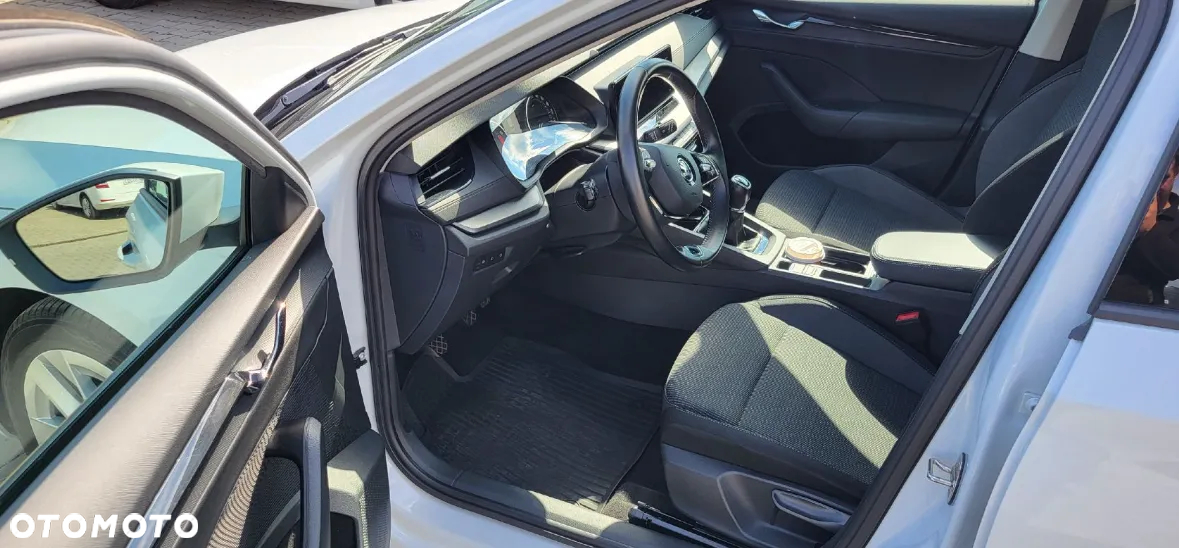 Skoda Octavia 1.5 TSI ACT Ambition - 5