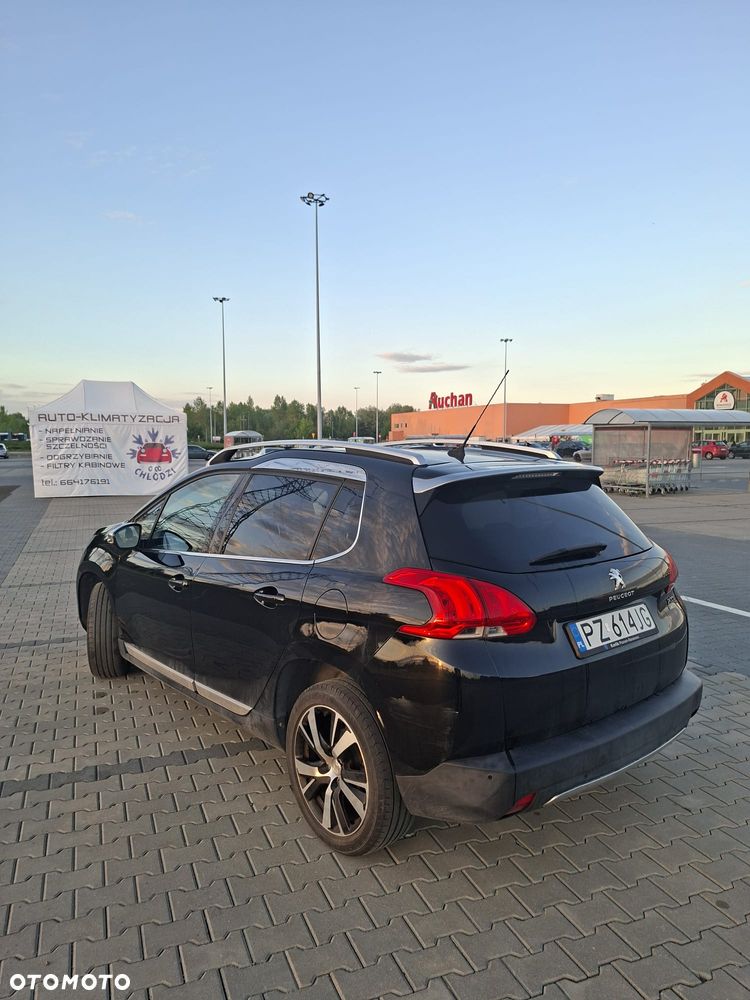 Peugeot 2008 1.2 Pure Tech GPF Allure S&S - 10