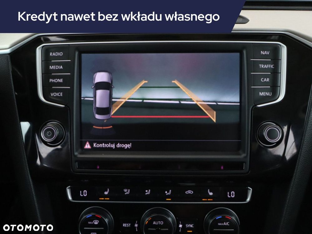Volkswagen Passat - 19