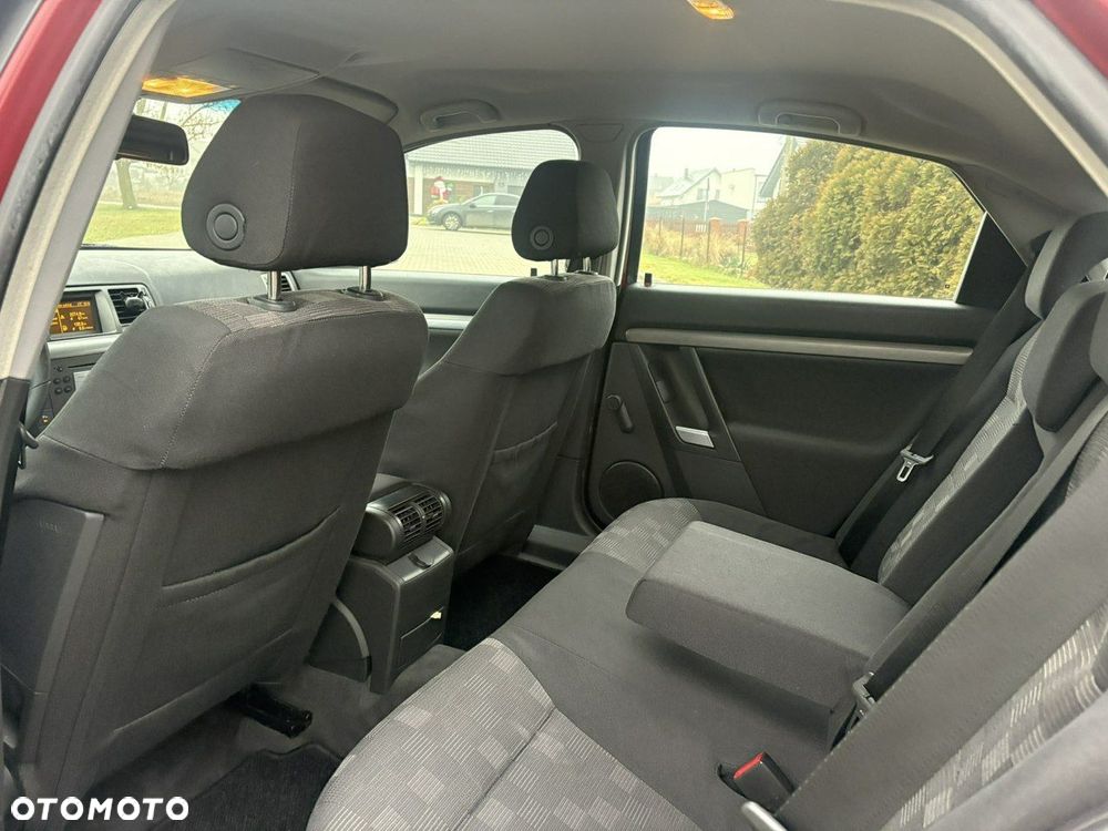 Opel Vectra 1.9 CDTI Sport / GTS - 10