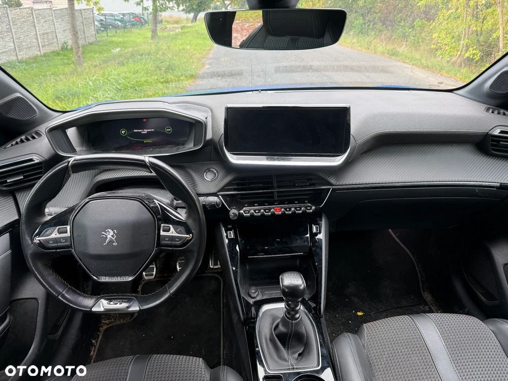 Peugeot 208 - 7