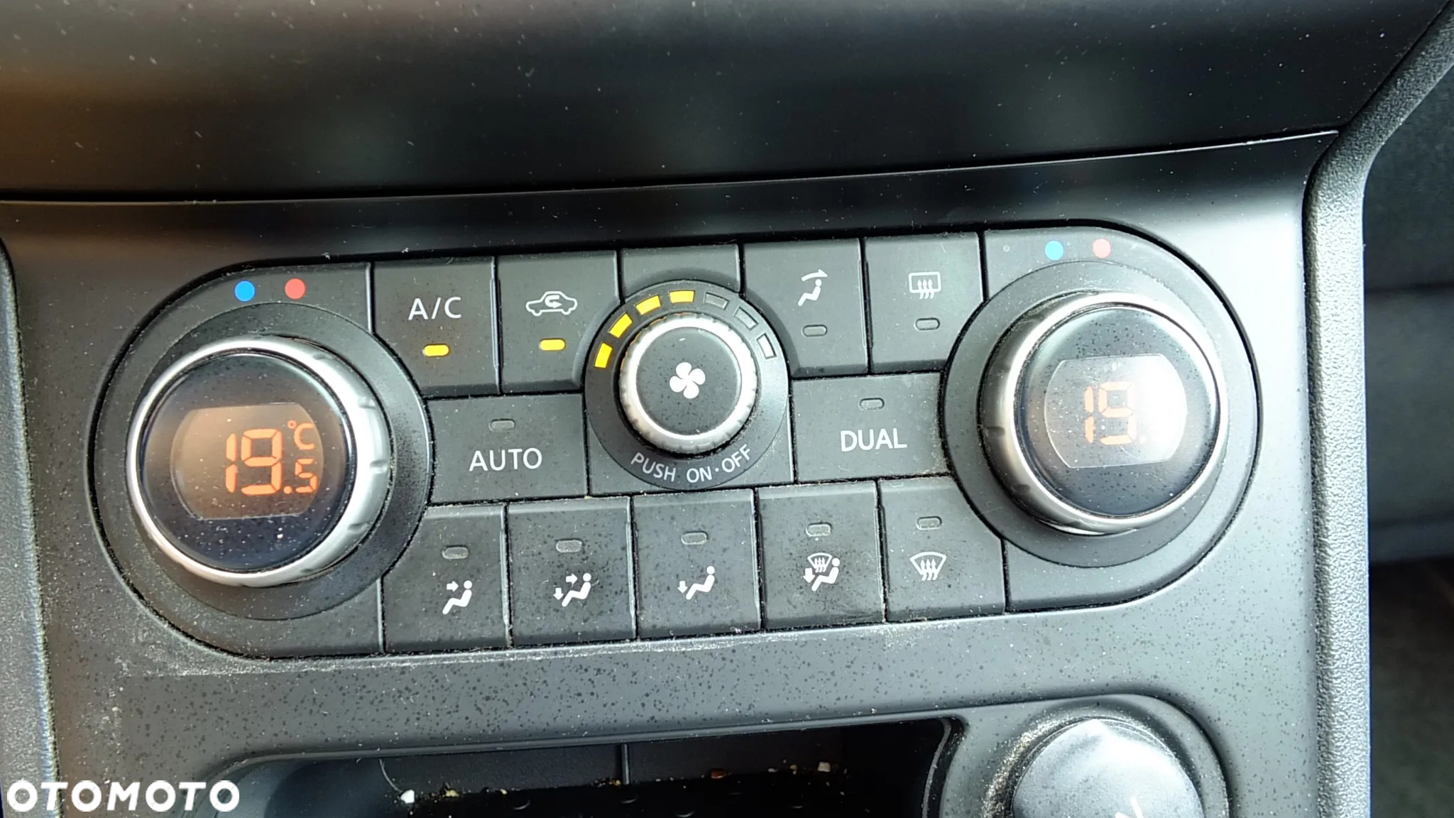 Nissan Qashqai 1.5 dCi Tekna - 27