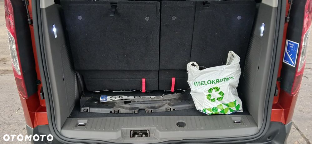 Ford Tourneo Connect 1.5 EcoBlue Active PowerShift - 16