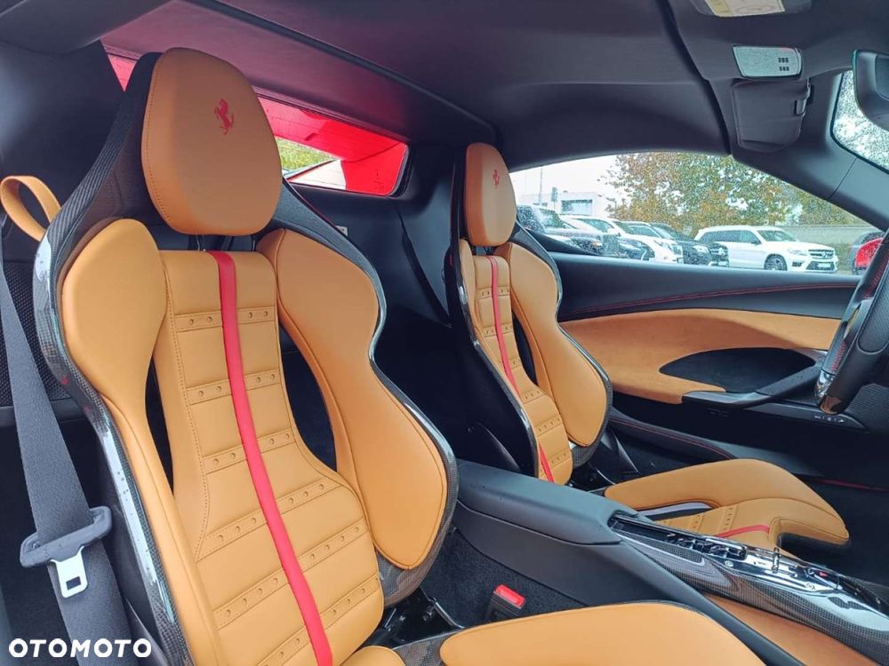 Ferrari 296 GTS - 31