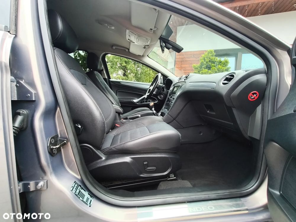 Ford Mondeo 2.0 TDCi Titanium - 25