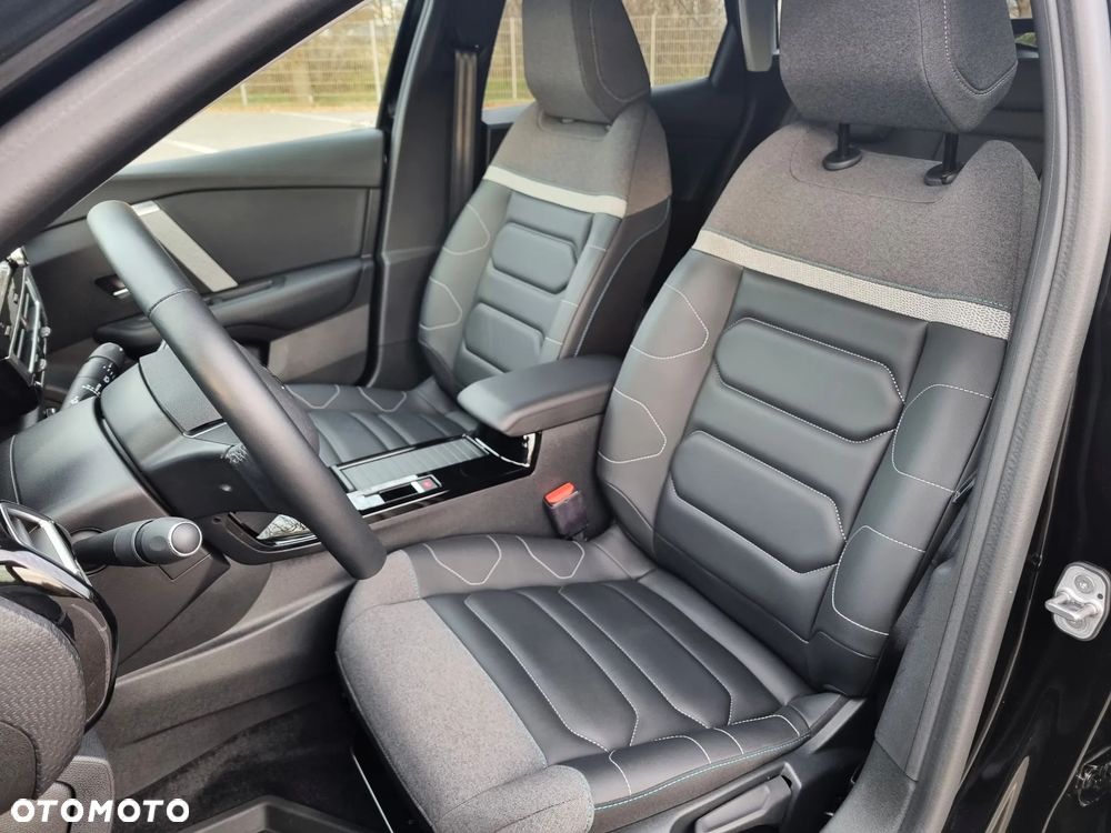 Citroën C4 1.2 PureTech Shine S&S - 22