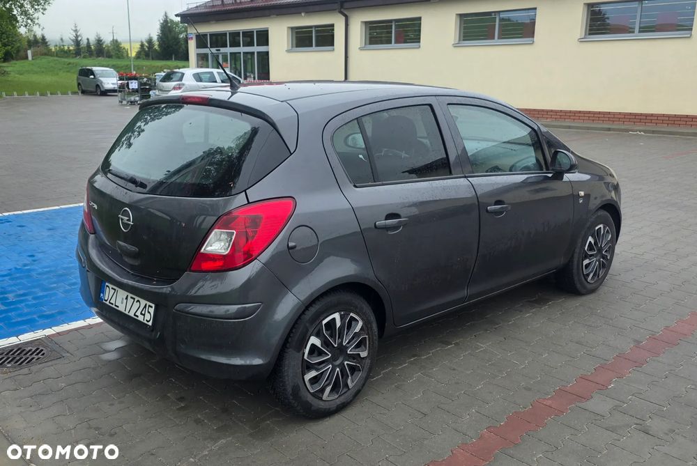 Opel Corsa - 4