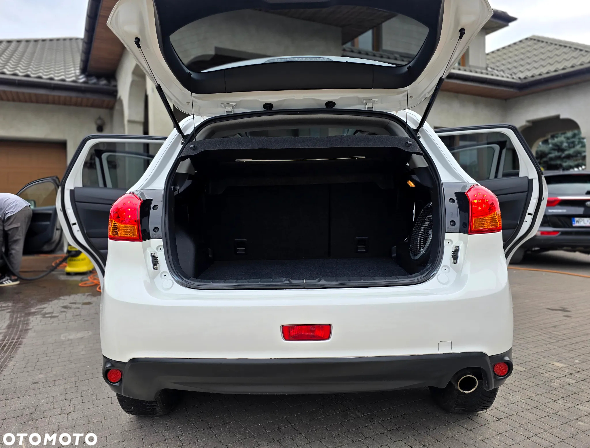 Mitsubishi ASX - 12