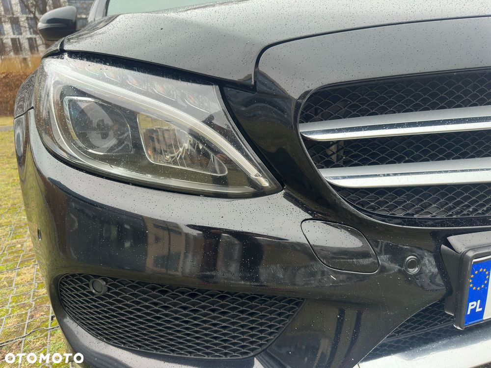 Mercedes-Benz Klasa C 200 4-Matic 9G-TRONIC - 24