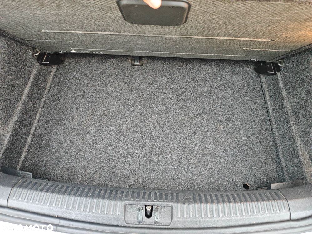 Volkswagen Polo 1.4 FSI Highline - 20