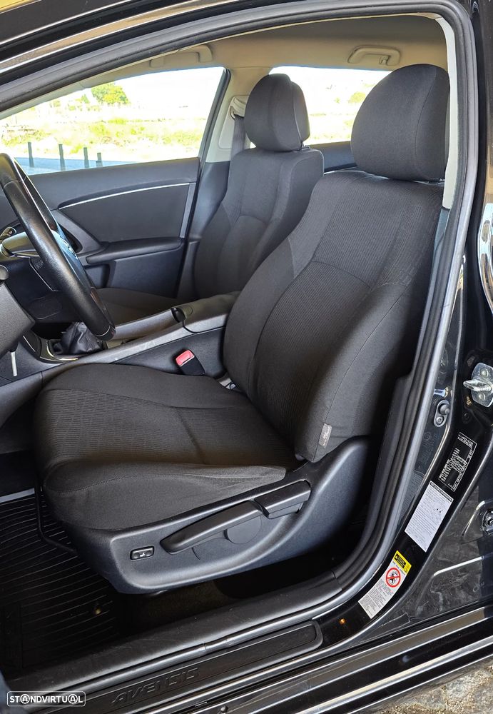 Toyota Avensis SW 2.0 D-4D - 15