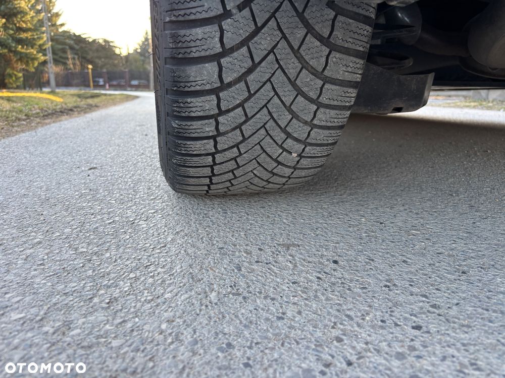 Peugeot 308 1.2 PureTech GPF GT S&S EAT8 - 25