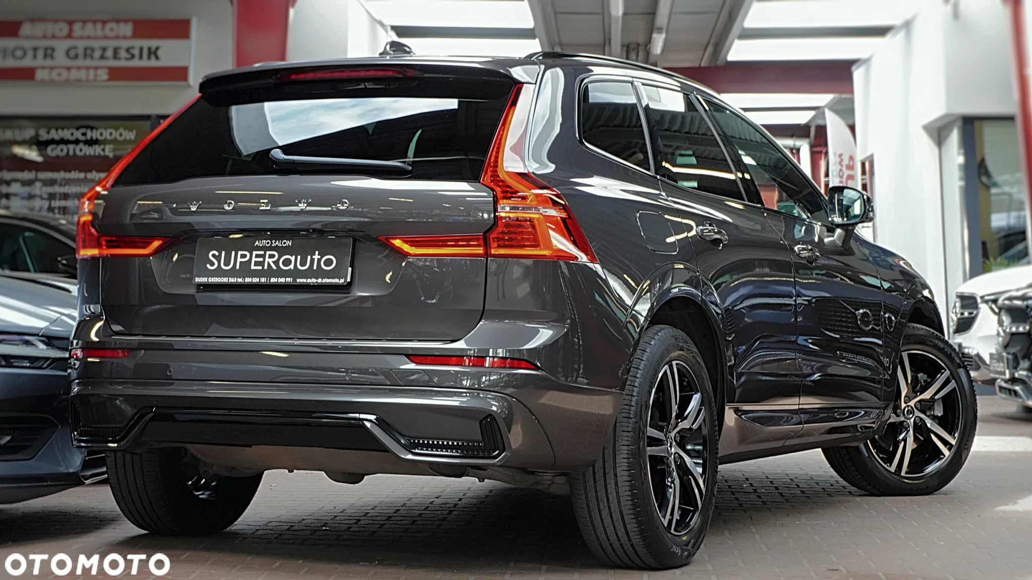 Volvo XC 60 T4 R-Design - 11